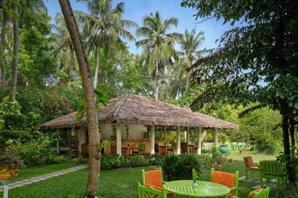 Villa Park Sun Island