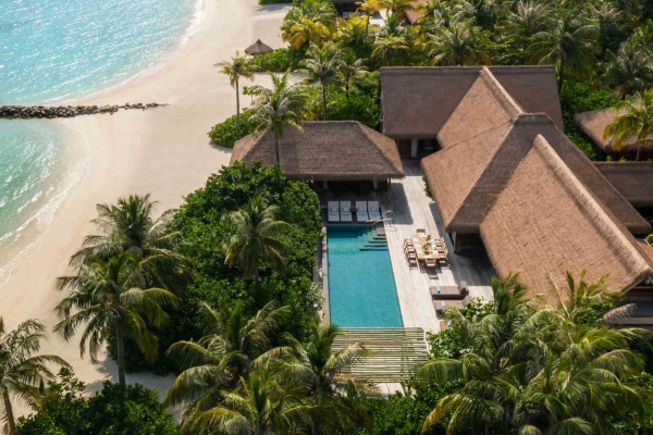 Beach Villa - 5. Two Bedroom Beach Villa with Pool